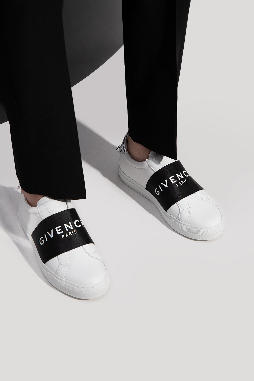 Givenchy on sale elastic pumps